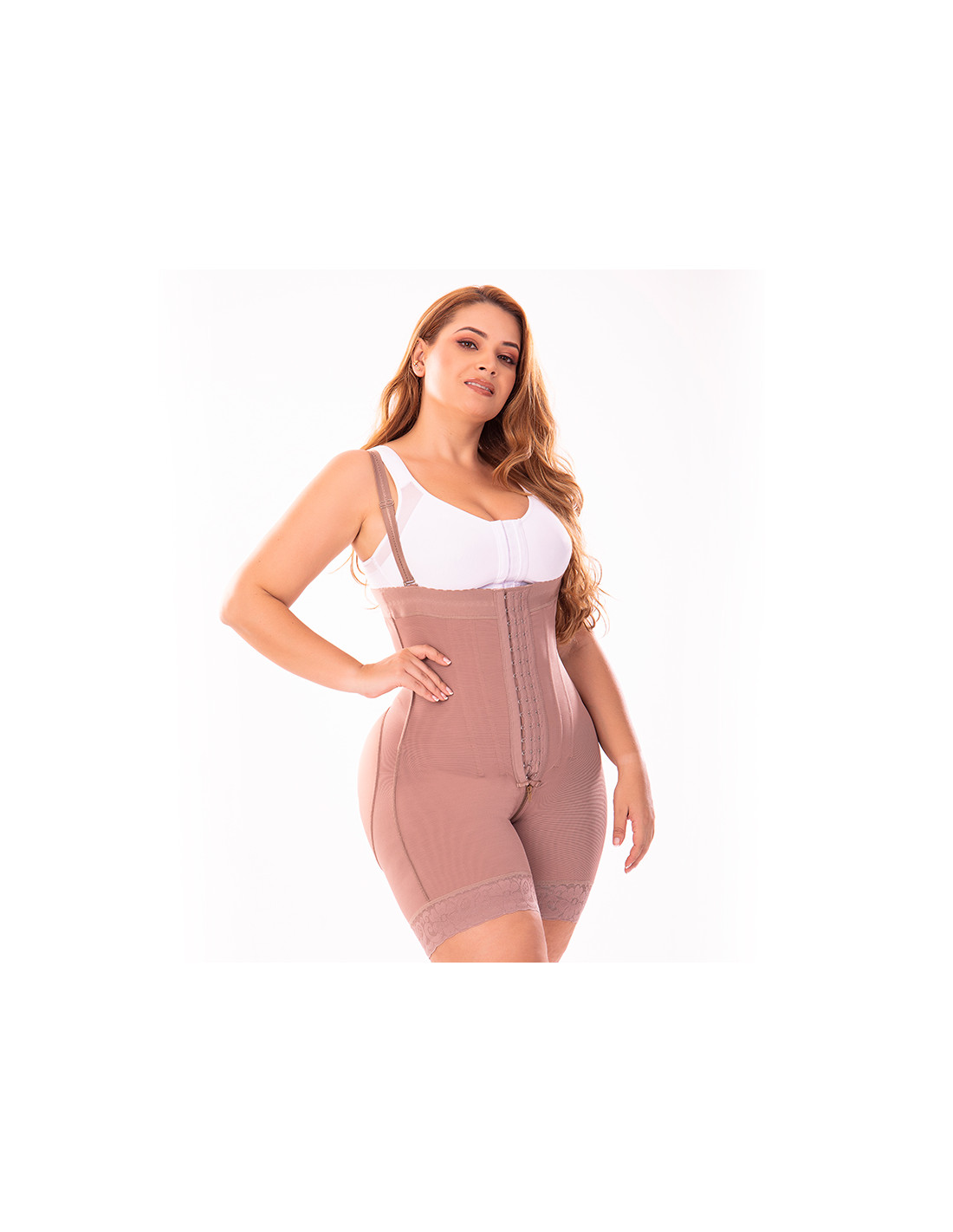 Kaed.com - Bustier elaborado de encaje y licra pima, faja ancha con suaves  varillas laterales que dan mayor soporte, elástico en el interior que se  amolda al cuerpo, 5 broches con 2